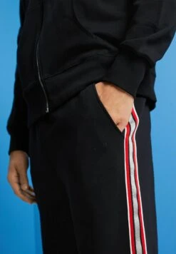 ESPRIT Mit Seitenstreifen - Tracksuit Bottoms - Black -Esprit Sales Store c9d930740ce042ef8cc1c32bc87ab25e