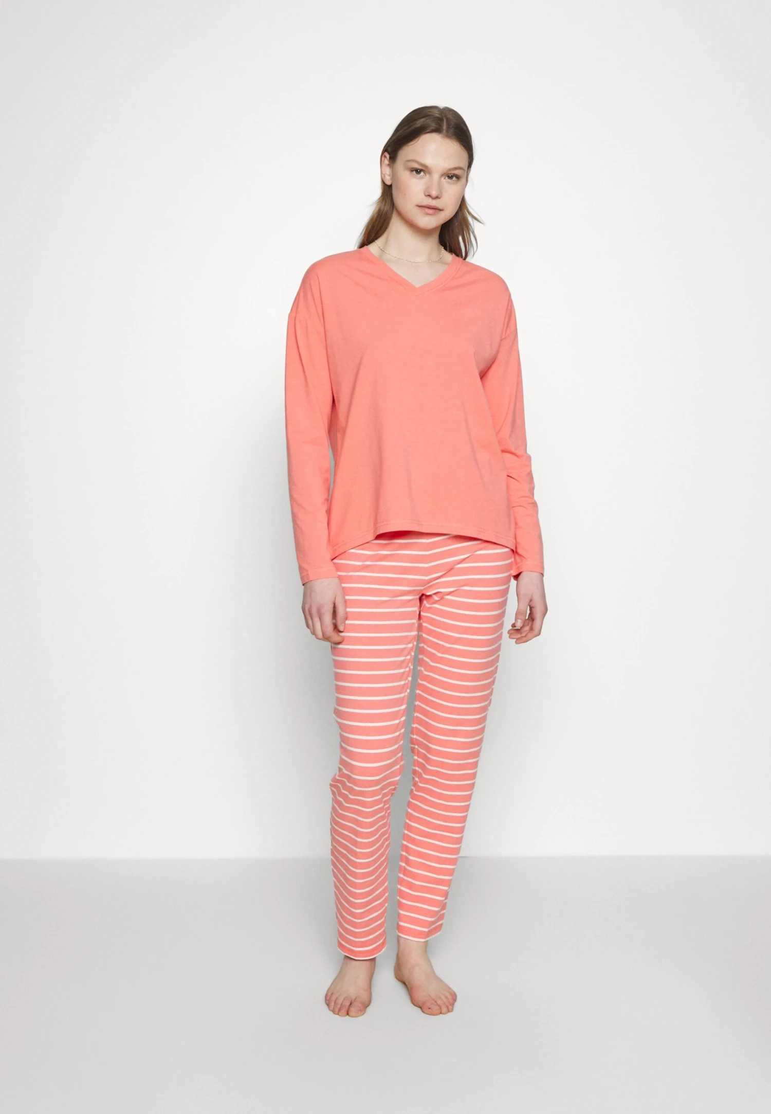ESPRIT Y D Sus Mel Long Leg Long Sleeve - Pyjama Set - Coral 1 ESPRIT Y D Sus Mel Long Leg Long Sleeve - Pyjama Set - Coral