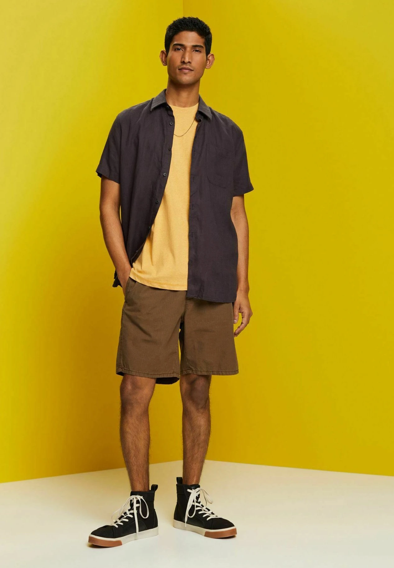 ESPRIT Basic T-Shirt - Sunflower Yellow 1 ESPRIT Basic T-Shirt - Sunflower Yellow