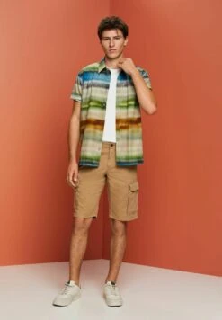 ESPRIT Shorts - Khaki Beige -Esprit Sales Store d1a65e8f547240e5b33bf7dfb7d4ba4f