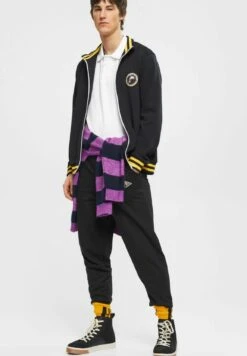 ESPRIT Training Jacket - Black 12 ESPRIT Training Jacket - Black -Esprit Sales Store d61caf2cdf164ff18c7dd6027ce56ab4