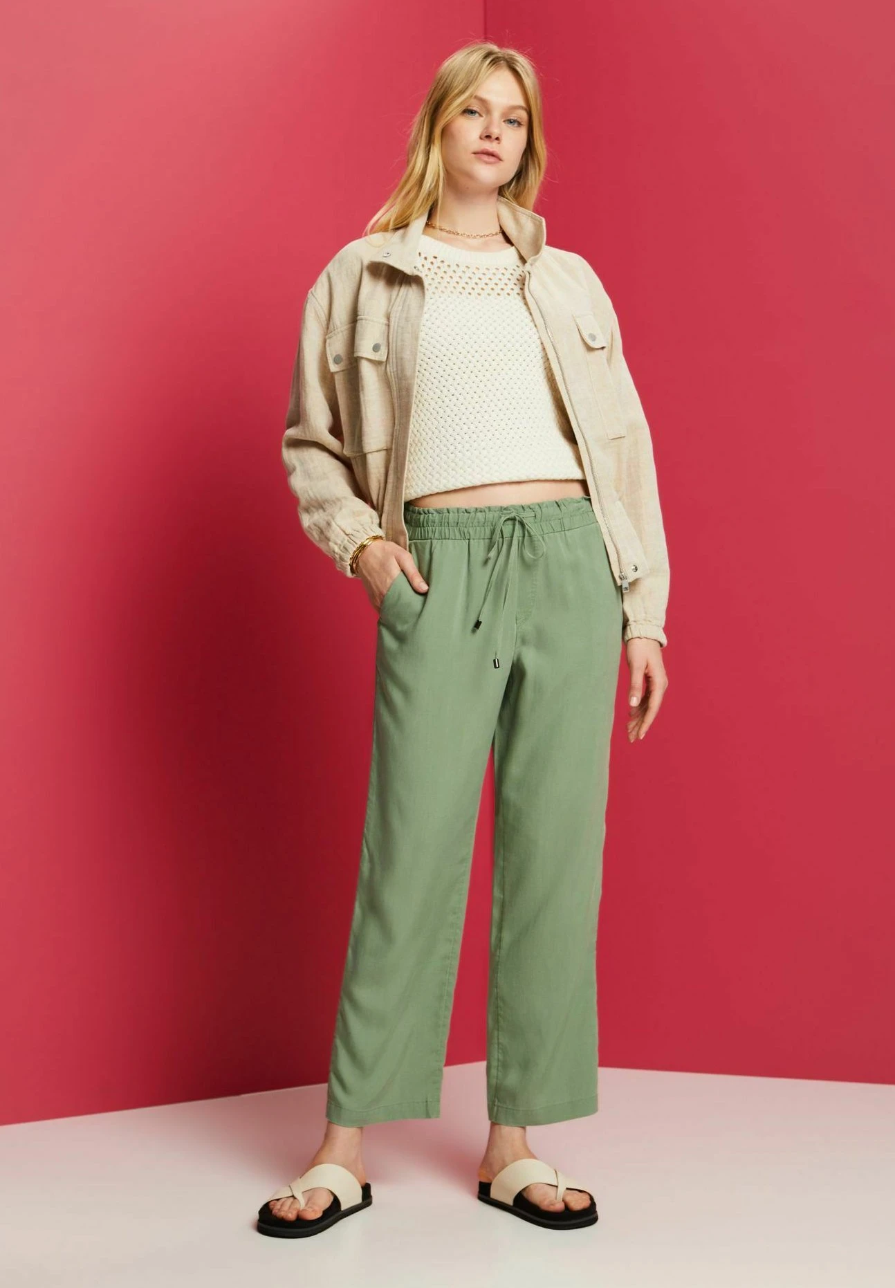 Edc By Esprit Shiny - Trousers - Pale Khaki 3 Edc By Esprit Shiny - Trousers - Pale Khaki - Image 3