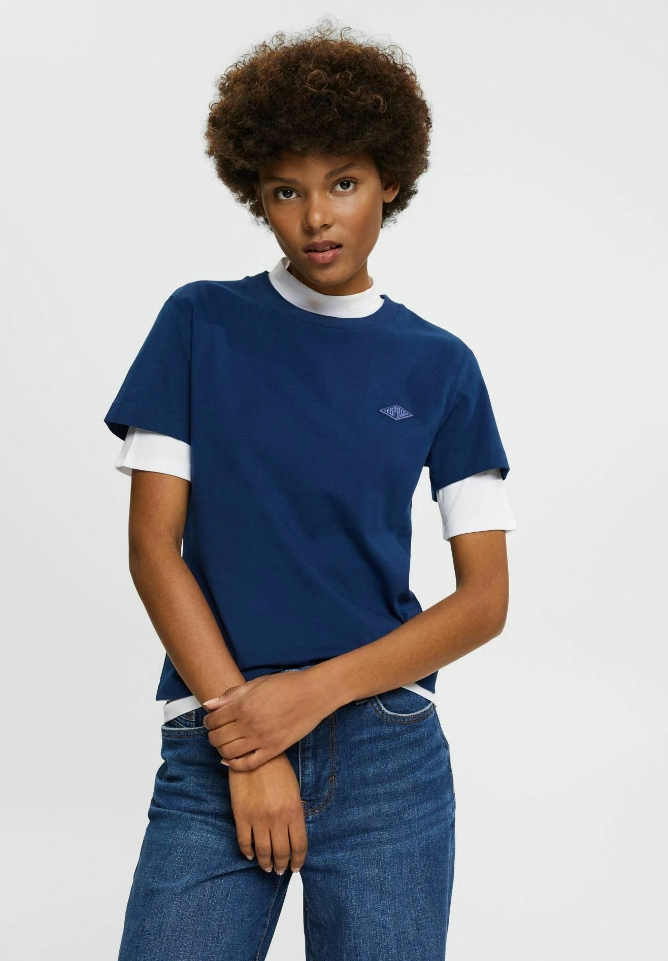 ESPRIT Mit Logo Stickerei - Basic T-Shirt - Ink 1 ESPRIT Mit Logo Stickerei - Basic T-Shirt - Ink