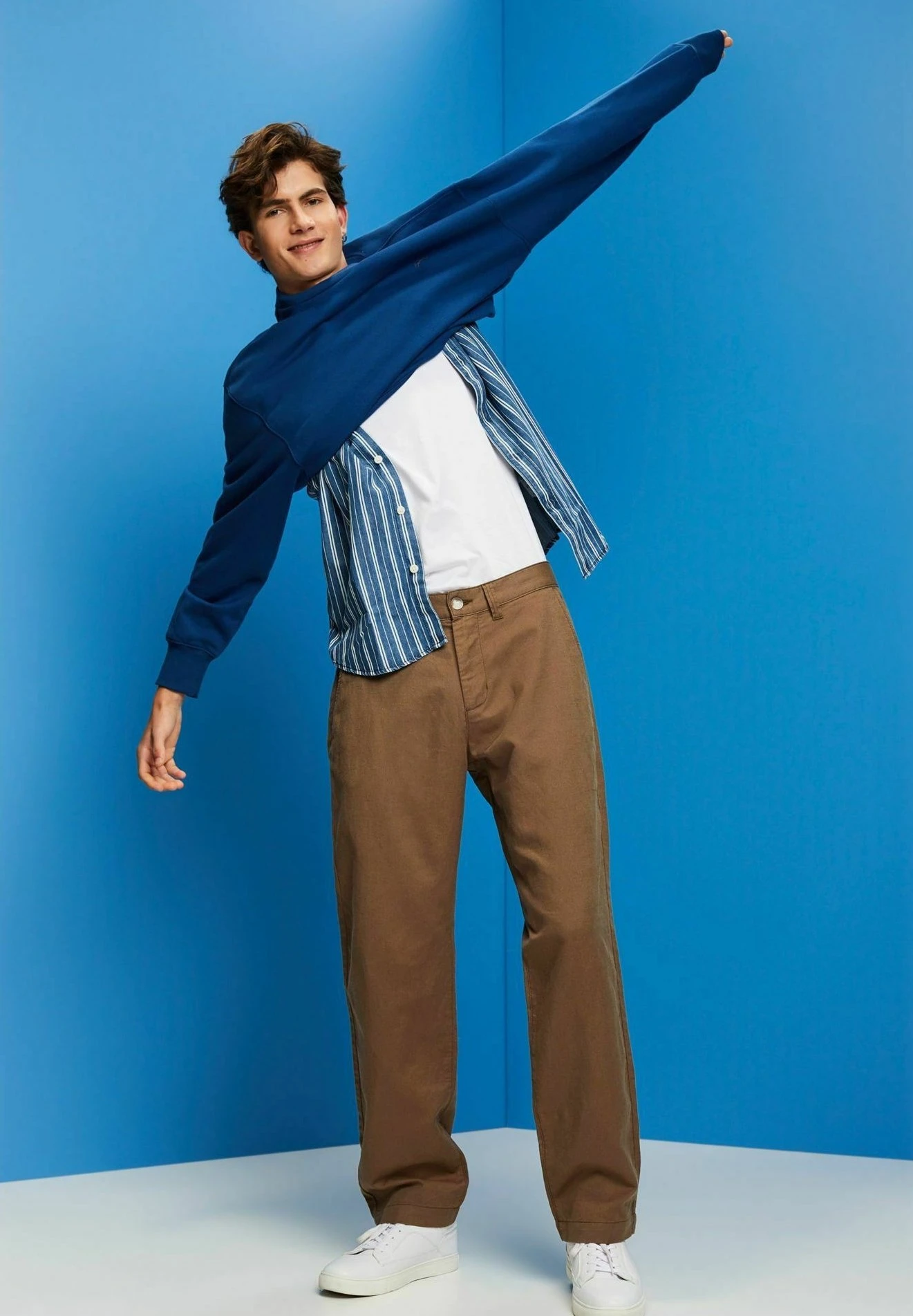 ESPRIT Trousers - Dusty Green 7 ESPRIT Trousers - Dusty Green - Image 7