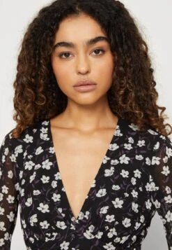 Edc By Esprit Vneck Tiere - Day Dress - Black -Esprit Sales Store dfb78d49545f467eb45fb2ef773fc1bc