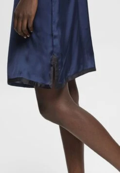 ESPRIT Chemise Solid - Nightie 11 ESPRIT Chemise Solid - Nightie -Esprit Sales Store dfc10fd74ea44e66b90da2f26423e1e6