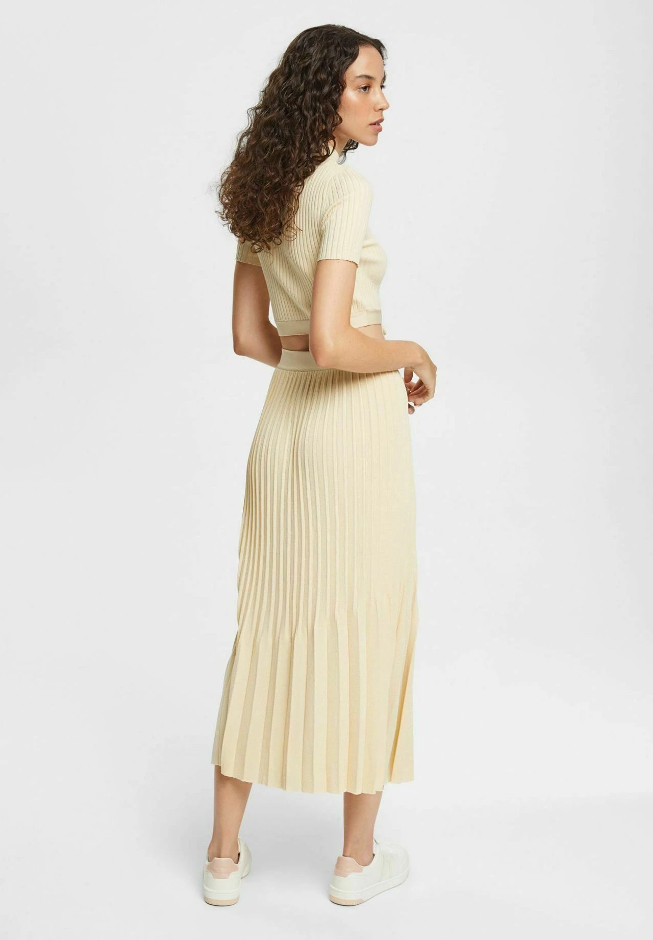 ESPRIT Flat - Pleated Skirt 3 ESPRIT Flat - Pleated Skirt - Image 3