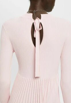 ESPRIT Mit Rundhals - Jumper Dress - Pink -Esprit Sales Store e607421906034c9d9cfadcd0214fe368