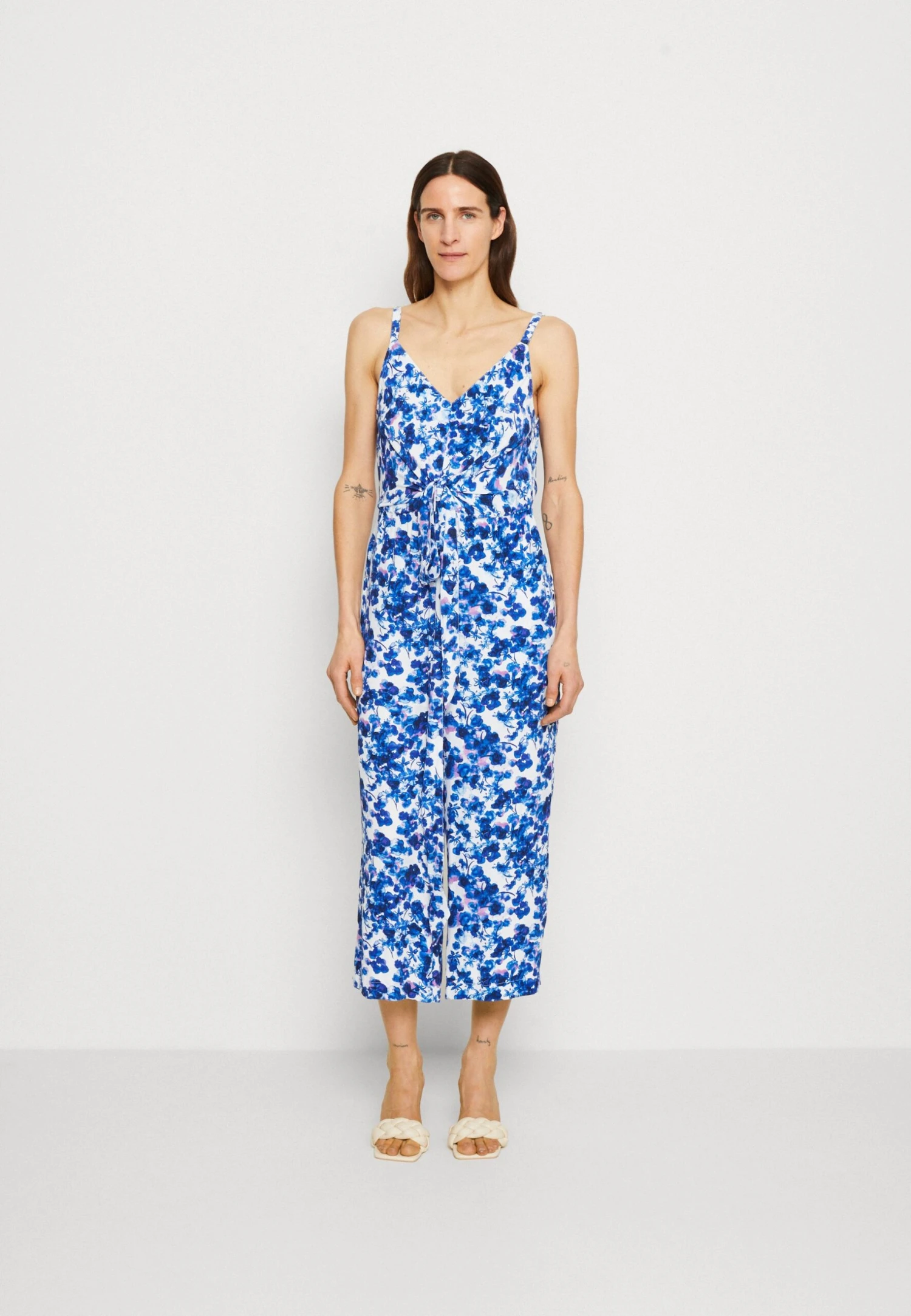 ESPRIT Strapoveral - Jumpsuit - Ice 1 ESPRIT Strapoveral - Jumpsuit - Ice