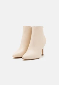 ESPRIT Bridal Bootie - Classic Ankle Boots - Ivory -Esprit Sales Store ef306d97365448098c833fad52671f87