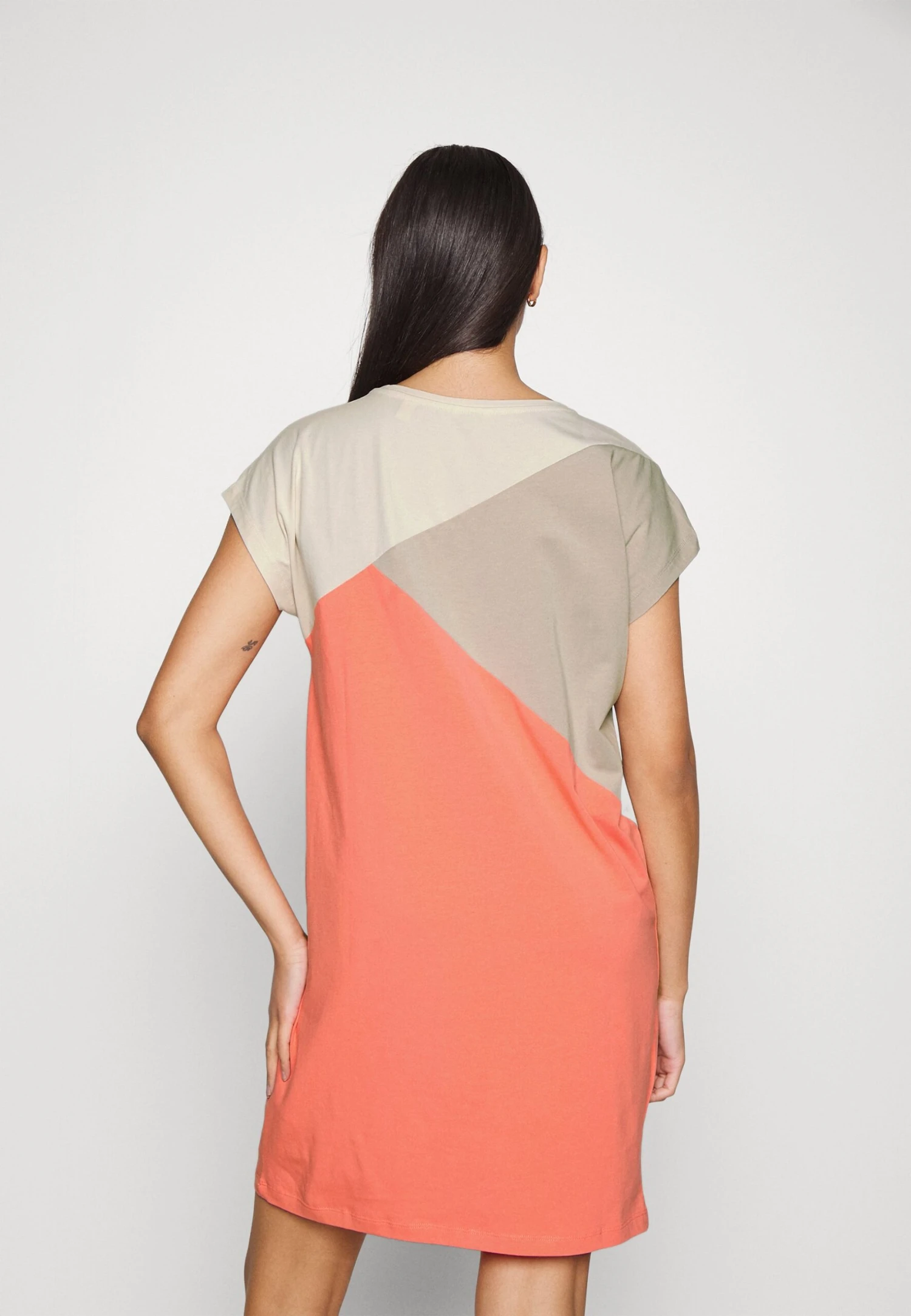 ESPRIT Colour Block Sus Ns Ss - Nightie - Coral 3 ESPRIT Colour Block Sus Ns Ss - Nightie - Coral - Image 3
