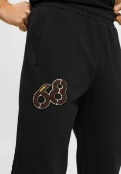 ESPRIT Style Mit Delfinlogoaufnäher - Tracksuit Bottoms - Black -Esprit Sales Store f13c54131c654470b24cf5e07600231a