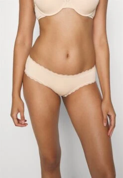 ESPRIT Feminine Hipster Shorts - Pants