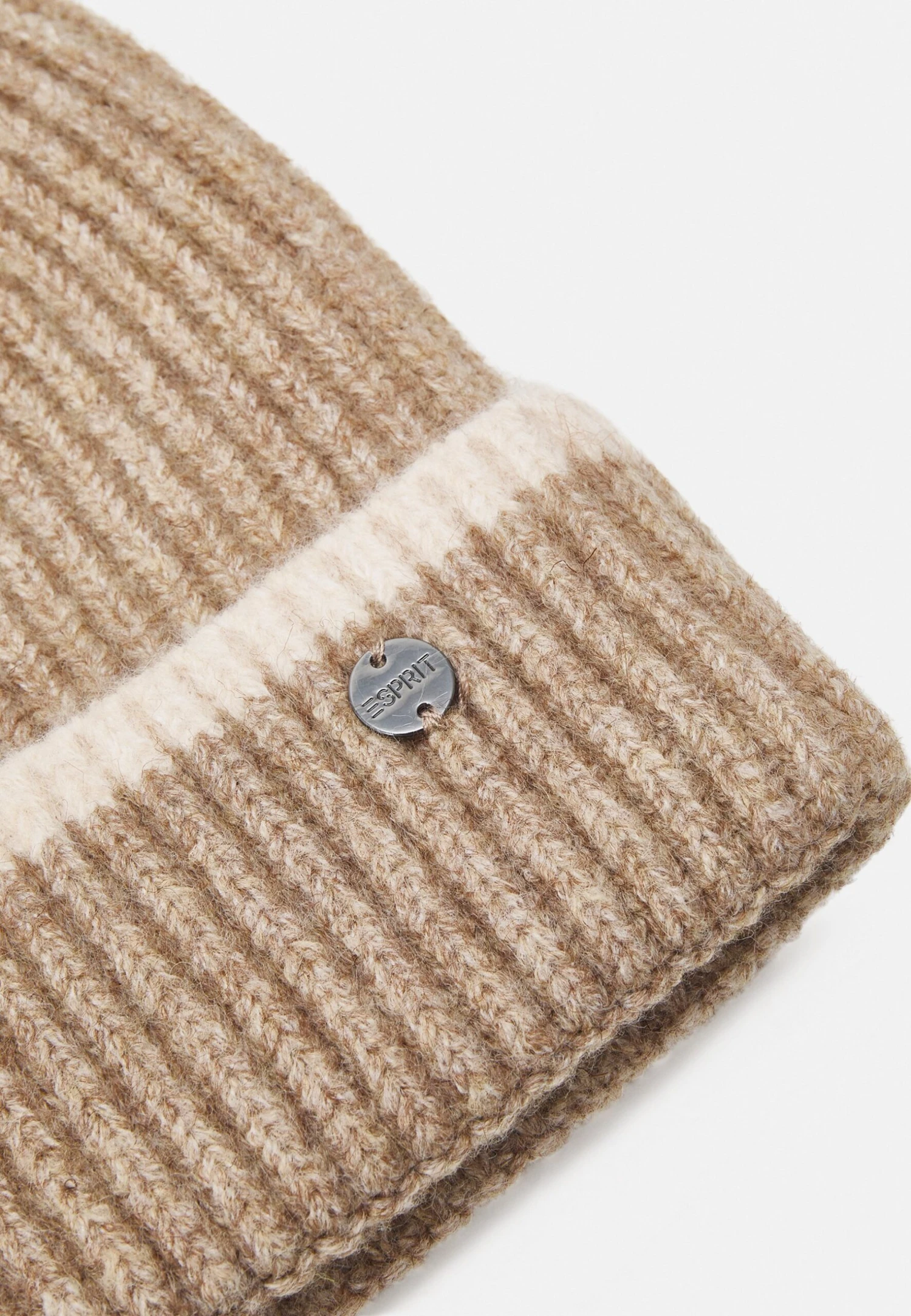 ESPRIT Beanie - Khaki Beige 3 ESPRIT Beanie - Khaki Beige - Image 3