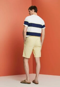 ESPRIT Shorts - Dusty Yellow -Esprit Sales Store fdb37fd6491b4b1587f194aebd301791